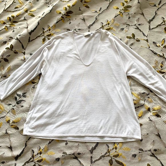 Aritzia White Long Sleeve - Picture 1 of 5